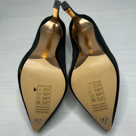 TED BAKER- Brayden Brooch Detail Courts Heels (NWOT) US Size 5.5 EU Size 35 - Picture 8 of 11